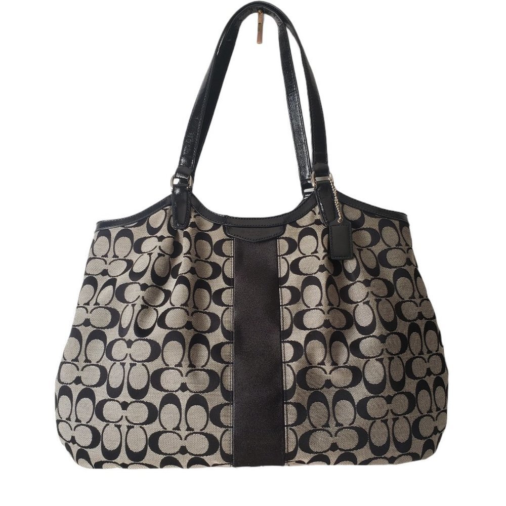 PRISTINE CONDITION COACH BAG LARGE